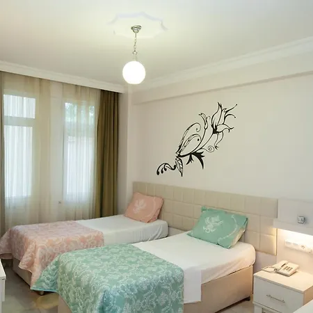 Cunda Harakop Hotel *